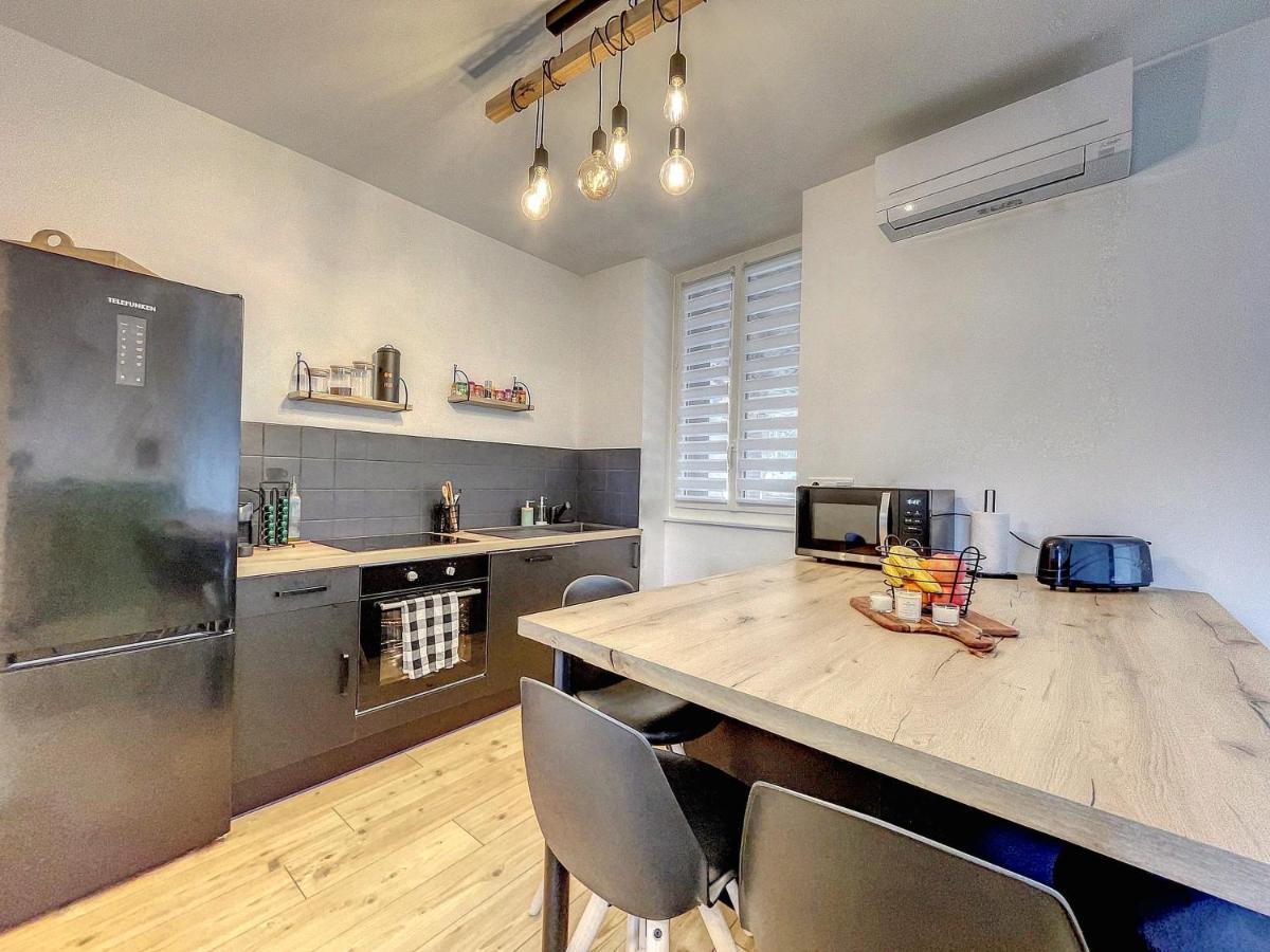 Au Coeur Ardechois - Avec Terrasse Ombragee Appartement *